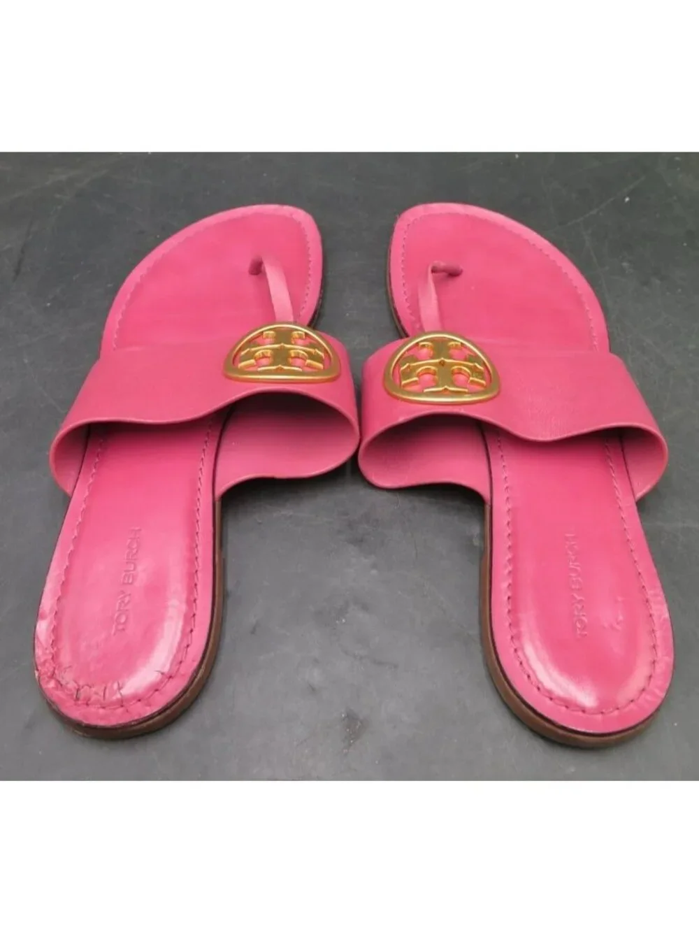 Tory Burch Womens Pink Leather Sandals Size 10 With Gold Logo Accent